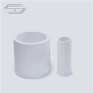 Noste ochrannú trubicu z oxidu hlinitého